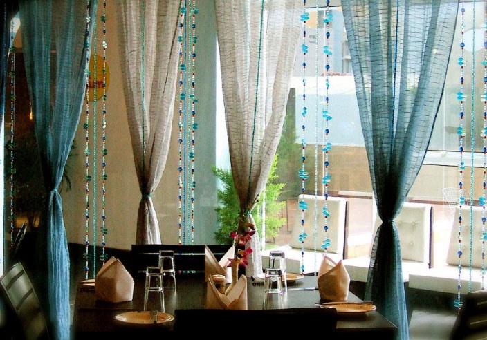 бирюзовые шторы со стеклярусом