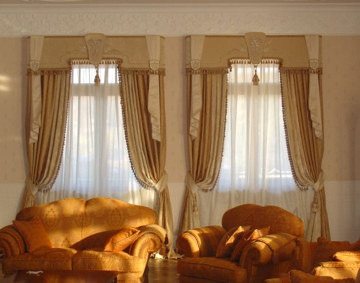 классические шторы для интерьера