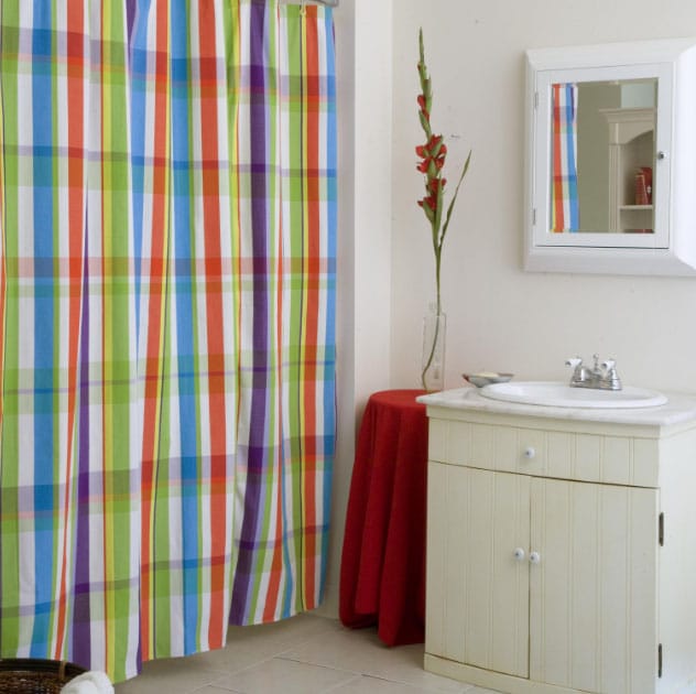 текстильные шторы в ванной