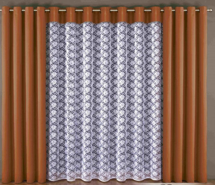 коричневые шторы с люверсами и тюлем